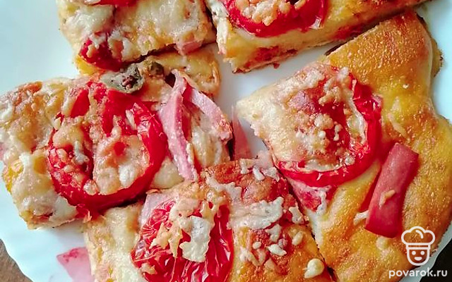 Пицца с колбасой и каперсами — Рецепт с фото