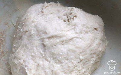 Оставьте в теплом месте на 30 минут, сделайте обминку и оставьте еще на полчаса.