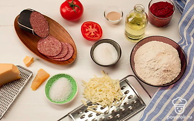 Подготовьте духовку, разогрейте ее до 220 градусов, подогрейте воду.