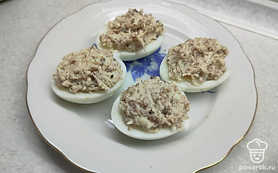 Охладите и подавайте к столу. 