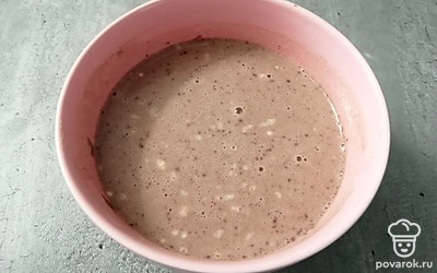 Хорошо перемешайте тесто, добавьте разрыхлитель. 