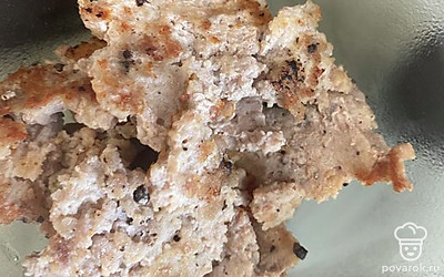 Обжариваем фарш.