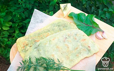 Такие лепёшки можно подавать как со сливочным маслом, так и со сметаной. Удивите себя и своих близких!