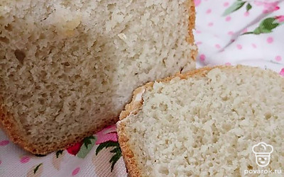 Хлеб нарежьте и подавайте к любым блюдам. Приятного аппетита!
