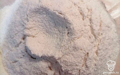 Просейте муку.
