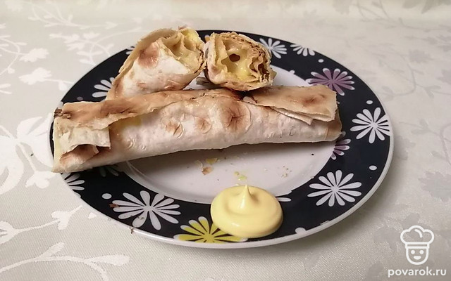 Рулетики из лаваша «Сырные» — Рецепт с фото