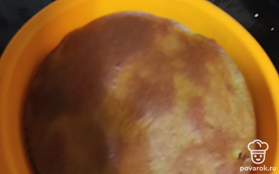 Поставьте хлеб в духовку на 40 минут.