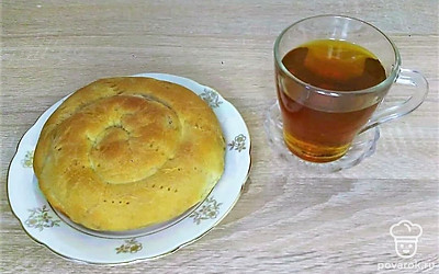 Эти ароматные, постные лепешки с капустой- подойдут к первым и вторым блюдами. К лепешкам подавайте сметану, чеснок и свежую зелень.