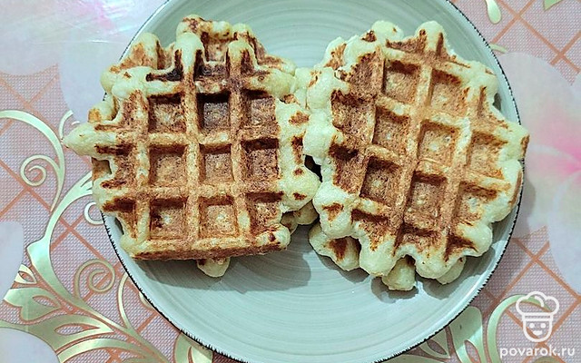 Нежные вафли на твороге — Рецепт с фото