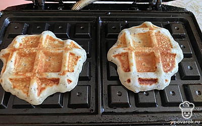 Жарьте до красивого ровного оттенка.