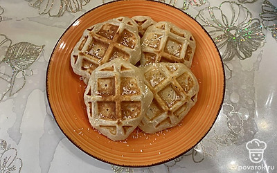 Подавайте, посыпав щепоткой кокосовой стружки.