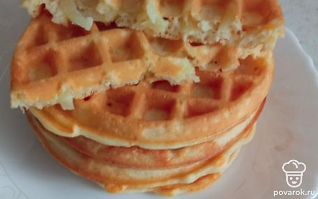 Кабачковые вафли на молоке — Рецепт с фото