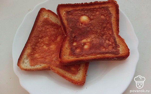 Омлет в тостовом хлебе — Рецепт с фото