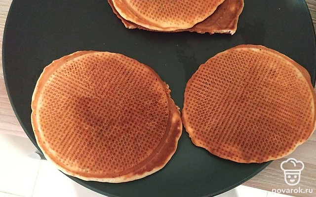 Тонкие вафли в электровафельнице — Рецепт с фото