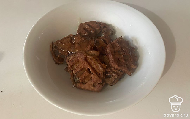 Шоколадные вафли с медом — Рецепт с фото