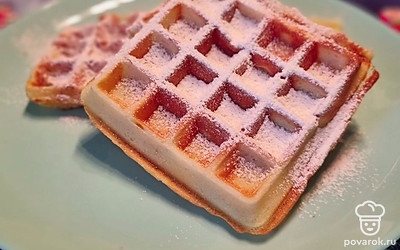 Подавать с сахарной пудрой.