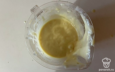 Все ингредиенты соедините в однородное тесто.