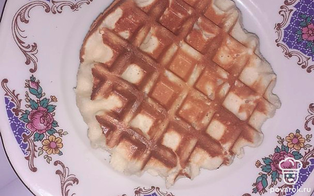 Домашние рисовые вафли со сгущенкой — Рецепт с фото