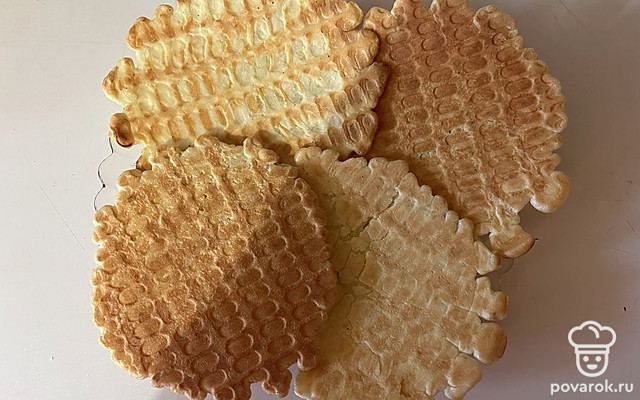 Хрустящие румяные вафли к чаю из ингредиентов, которые есть у всех дома — Рецепт с фото