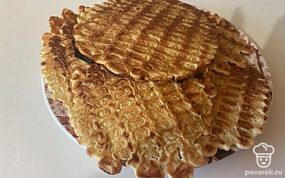 Подавайте к столу пока вафли не остыли!