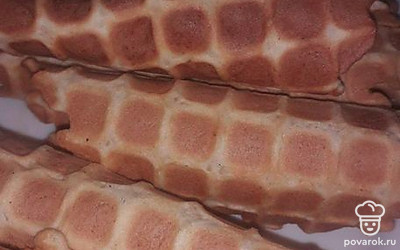 Подаём готовые вафли, наливаем чай и наслаждаемся. 