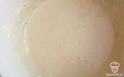 Получается довольно густое тесто.