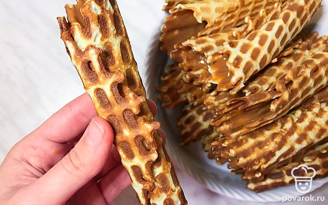 Хрустящие вафли на молоке в советской вафельнице — Рецепт с фото