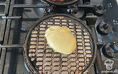 Выложите на неё часть теста. 