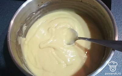 Выпекайте в форме для вафель.