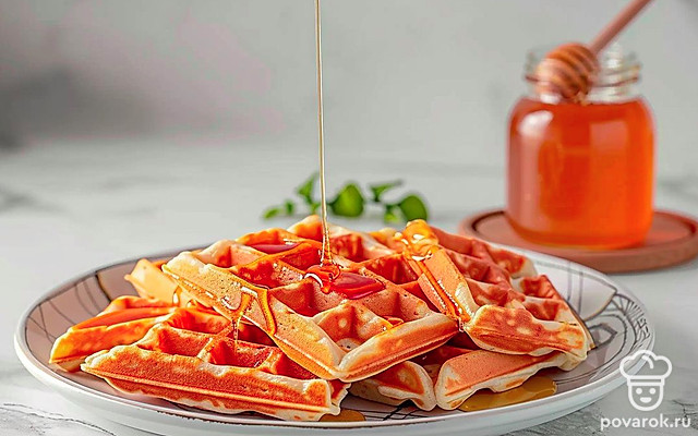 Мягкие сметанные вафли — Рецепт с фото