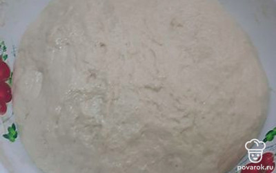 Вымесите тесто. 