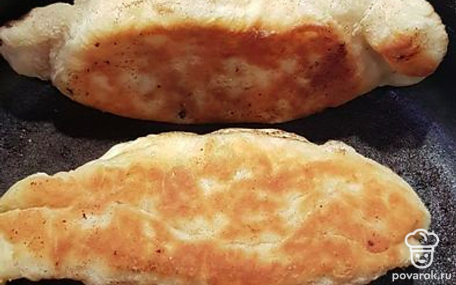 Пирожки с яйцом и зеленым луком — Рецепт с фото