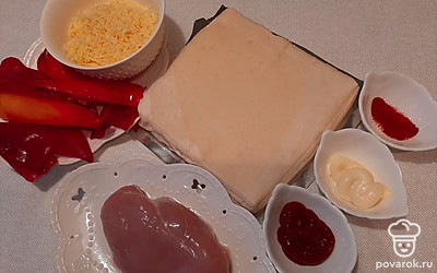 Подготавливаем все ингредиенты.