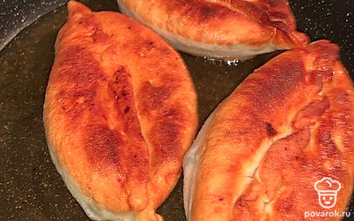 Я люблю такие пирожки со сладким чаем.