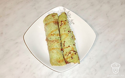 Перед подачей украсьте блюдо острым соусом сальса. Приятного аппетита!