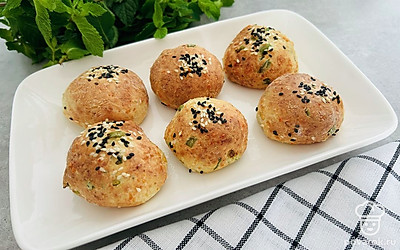 Такие булочки можно подать вместо хлеба. Приятного аппетита!