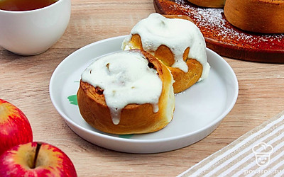 Синнабоны с яблоками и рикоттой готовы. Приятного аппетита!