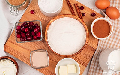 Разогрейте духовку до 180 градусов.