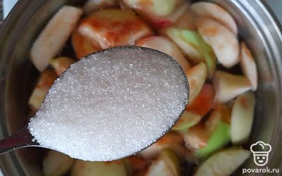 Добавьте сахарный песок.