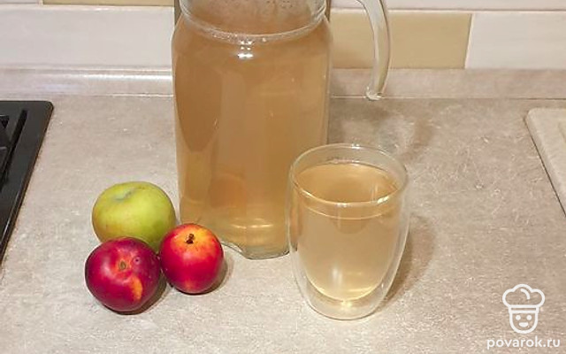 Компот с нектарином и яблоками — Рецепт с фото