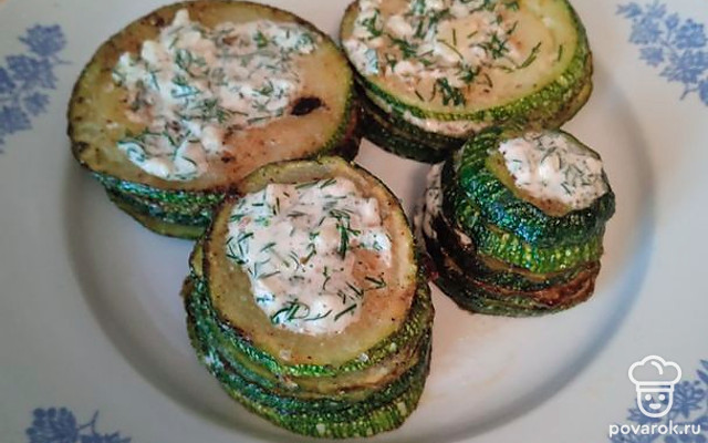 Кабачки с майонезом и чесноком — Рецепт с фото