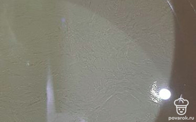 Варите сироп до кипения.