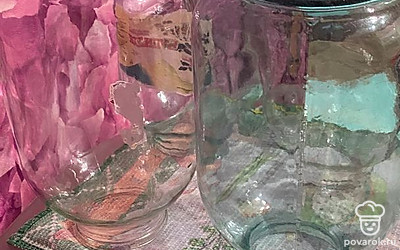 Подготовить и хорошо промыть стеклянные банки.