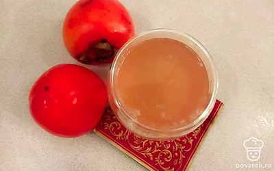 Компот из хурмы можно подавать холодным или горячим вместо чая. Приятного аппетита!