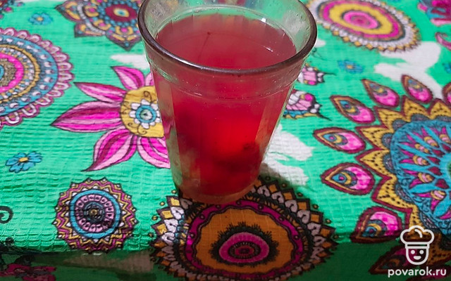 Компот из диких яблок с корицей — Рецепт с фото