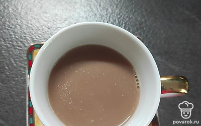 Ждём пару минут, пока какао остынет.