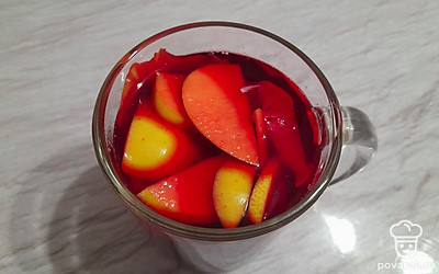 Уберите чайные пакетики и хорошо перемешайте. Восхитительный напиток с насыщенным вкусом готов!