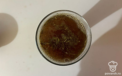 Залейте продукты кипятком. 