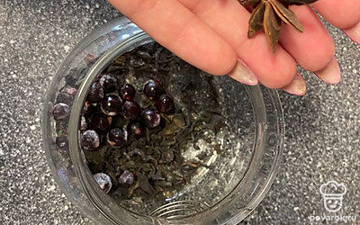 Туда же закиньте пару звездочек бадьяна.