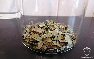 Добавьте листьев Иван-чая. 